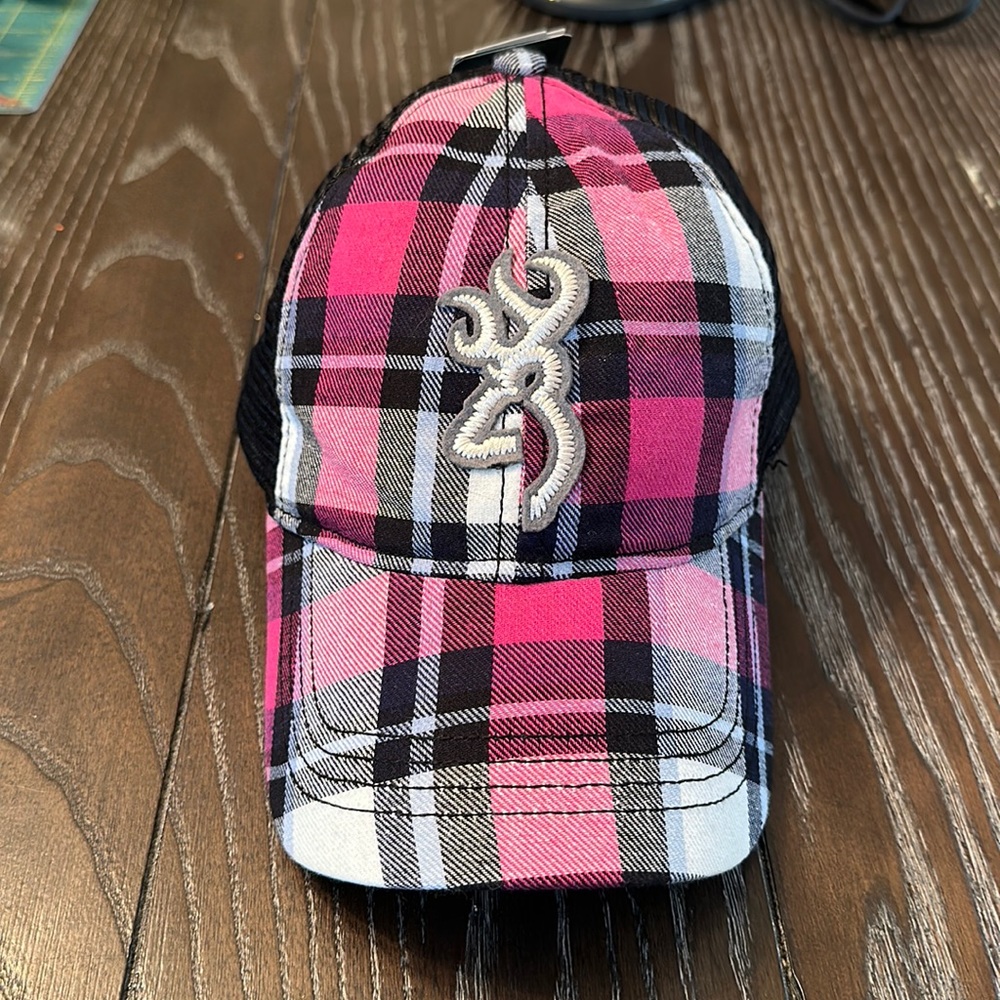 BROWNING PLAID AND MESH LADIES HAT NWT